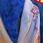 Snowflake!! Diamanté snowflake pin