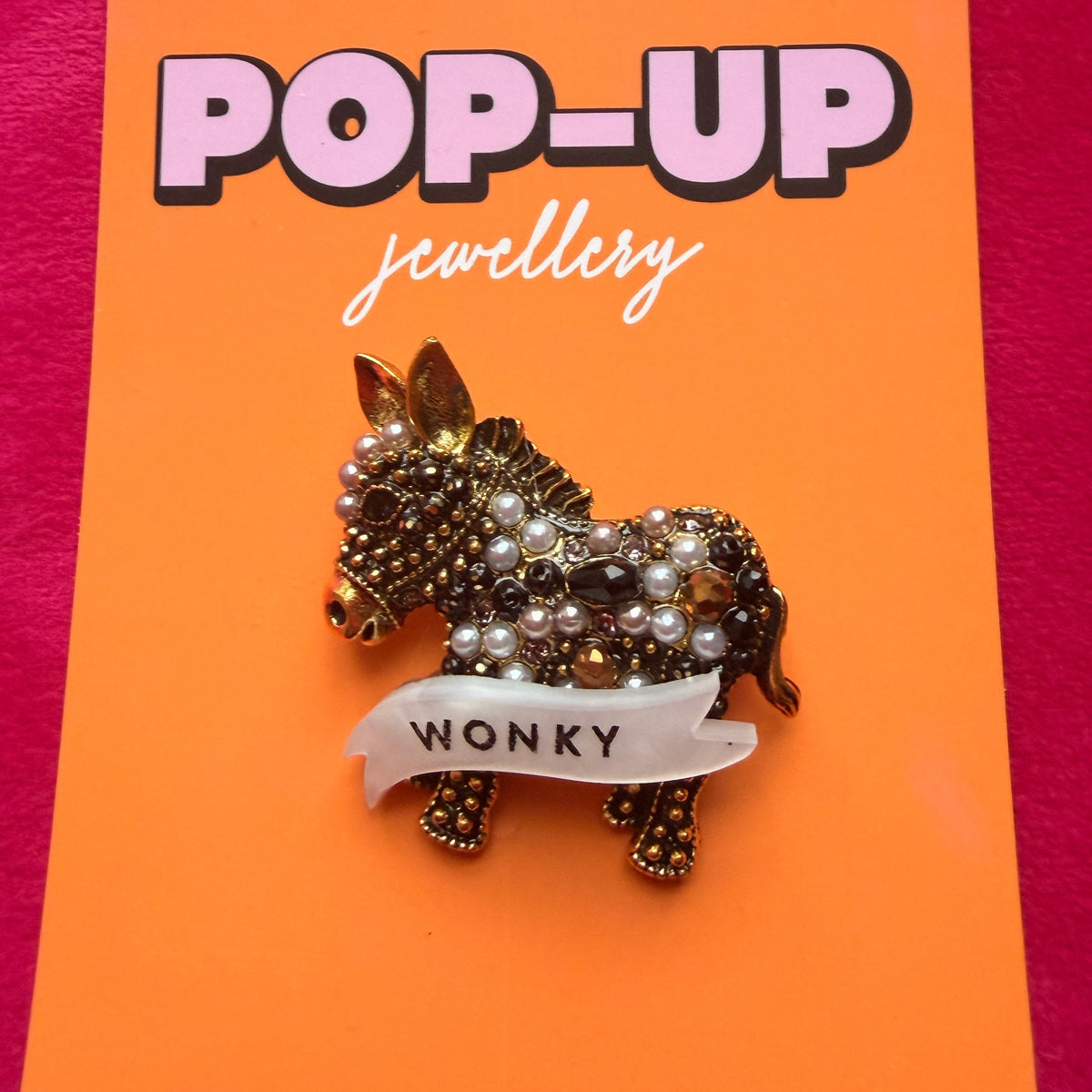 Wonky Donkey, diamanté pin