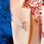 Raging bear diamanté pin