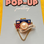 Can’t Focus, camera pin