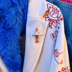 Absolutely the fuck not. Elf on the shelf pin.