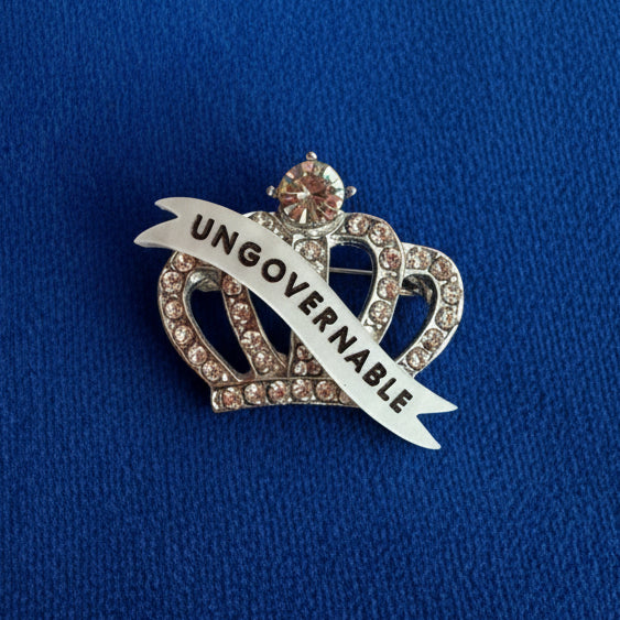 Rebel Crown, diamanté pin