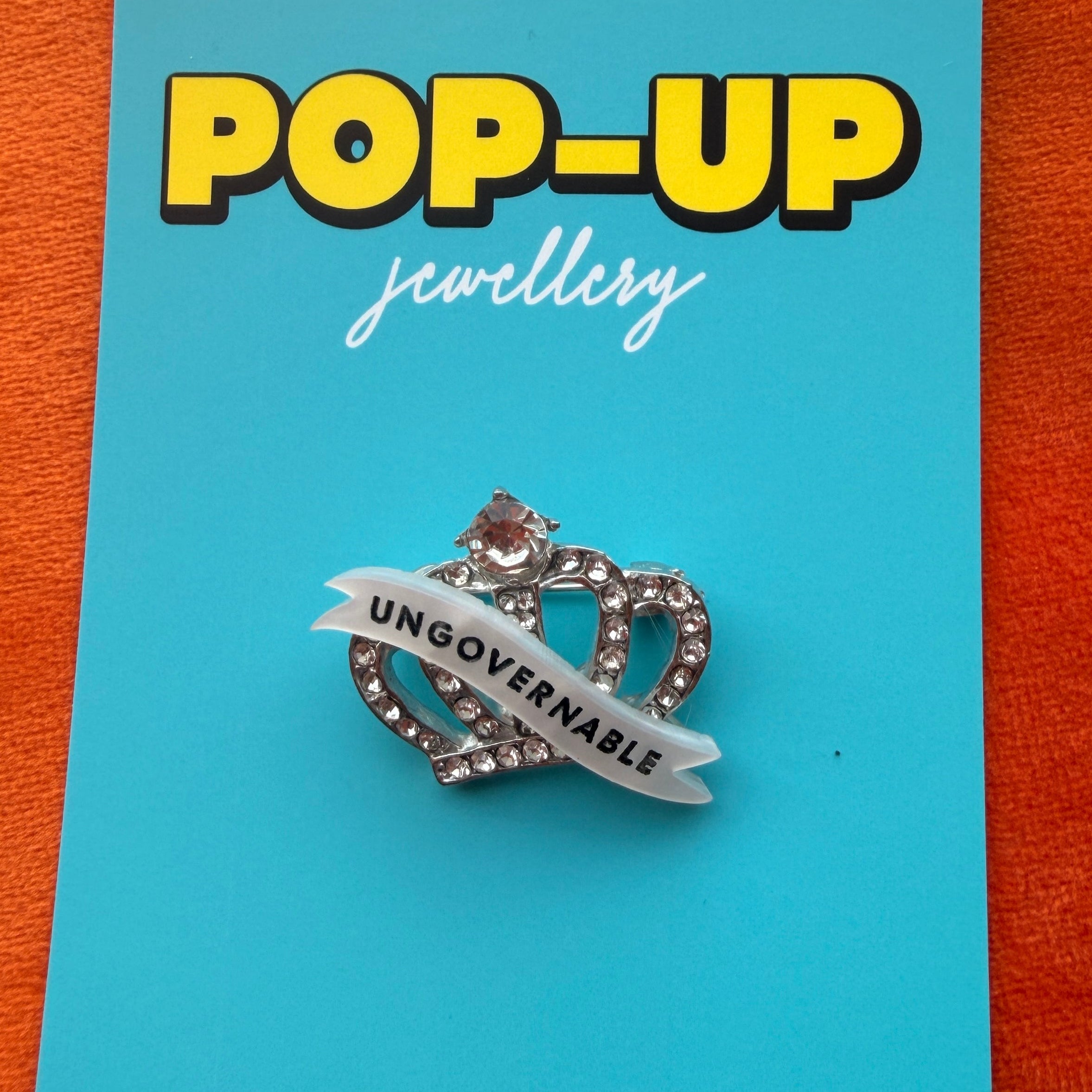 Rebel Crown, diamanté pin