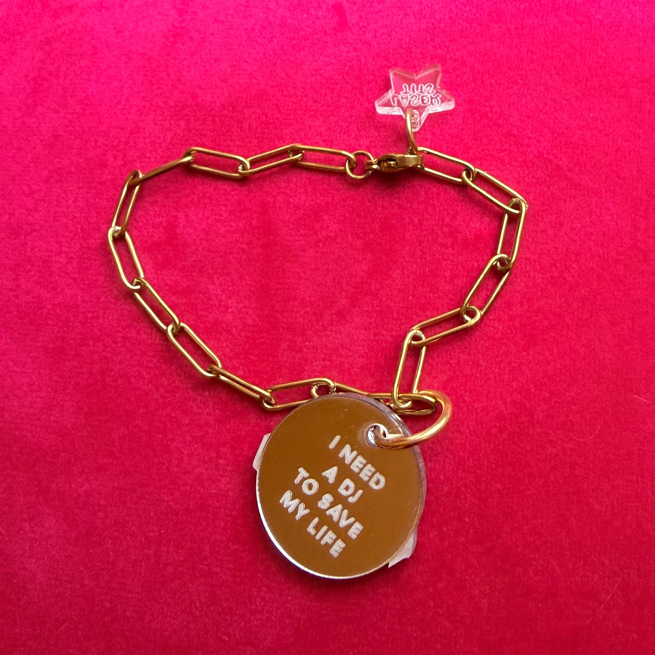 OÚ EST LA DISCOTHÈQUE? Emergency alert paperclip bracelet