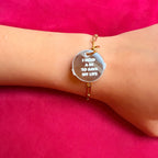 OÚ EST LA DISCOTHÈQUE? Emergency alert paperclip bracelet