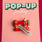 ITS COUTURE DAAAAAAARLING! Sewing machine pin.