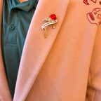 La FUCKING vie en rose, diamante pin